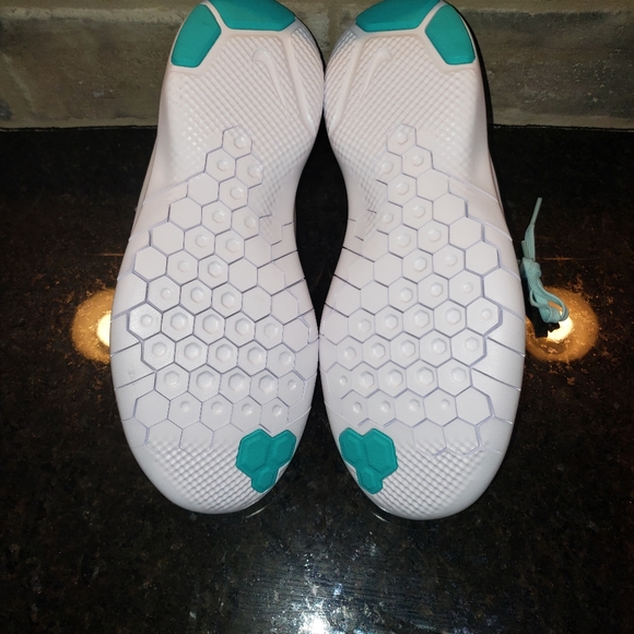 Nike Flex Experience RN 8 - Womens Size 9 (AJ5908) - Picture 6 of 8